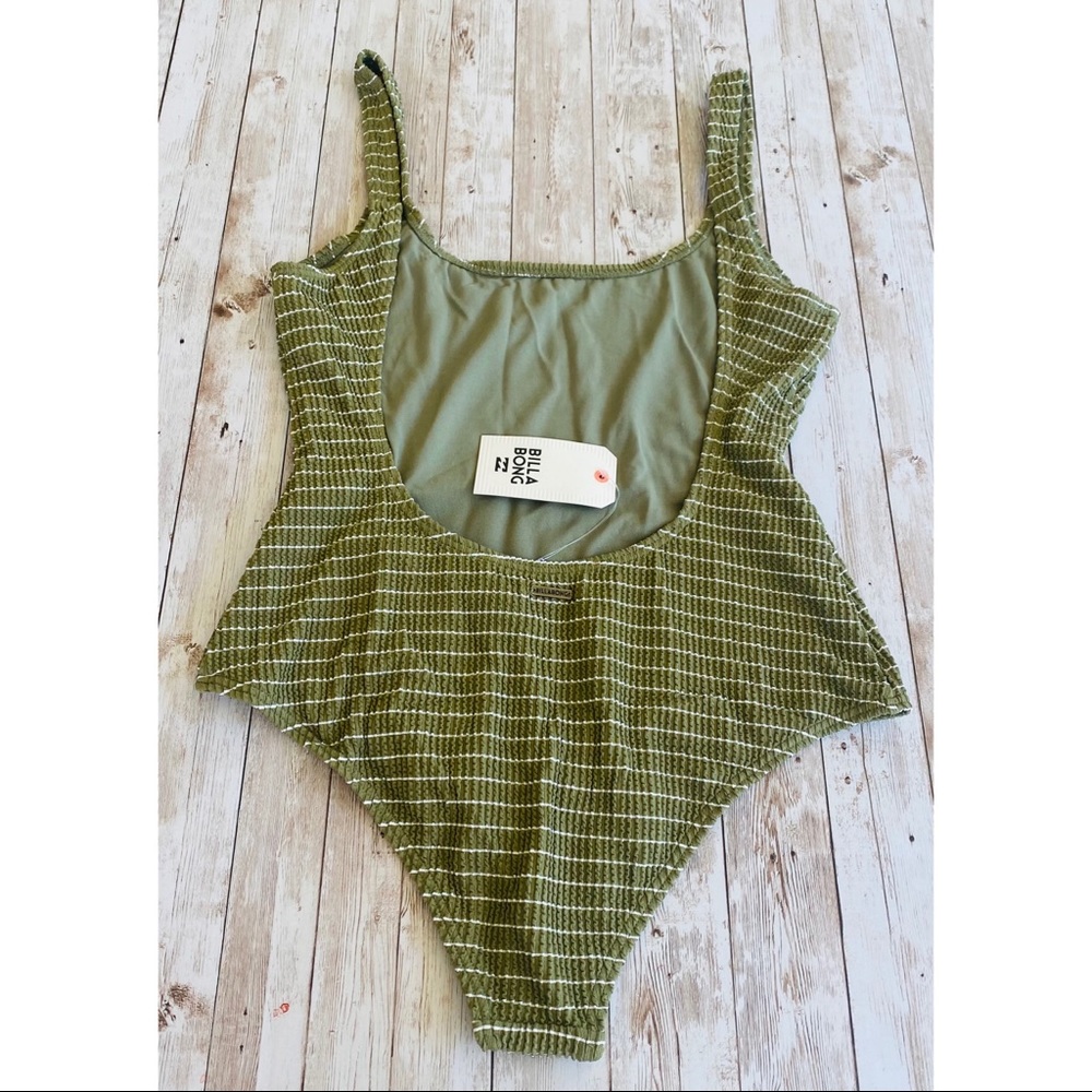 🔥LAST 2🔥Billabong ‘Summer High’ One Piece - Picture 7 of 9